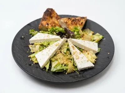 Salad with goat cheese Giardino L'Osteria delivery