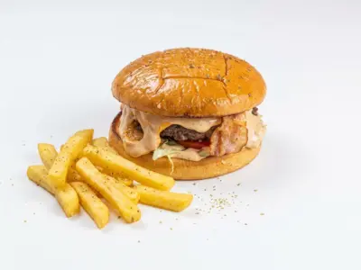 The classic burger Tivoli Pizza delivery