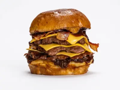 Smokehouse triple burger Bad Guys Burgers Novi Beograd dostava