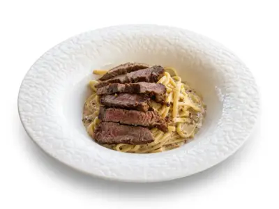 Steak pasta Constantin Restoran delivery