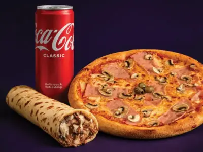 Capriciosa 24cm + Kinder palačinka + Coca-Cola - Original 0.33L Favola Zemun dostava