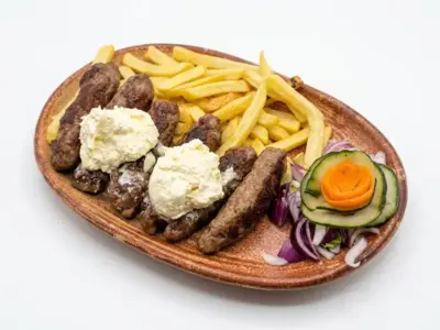 Kebabs on kajmak Tri Praseta delivery